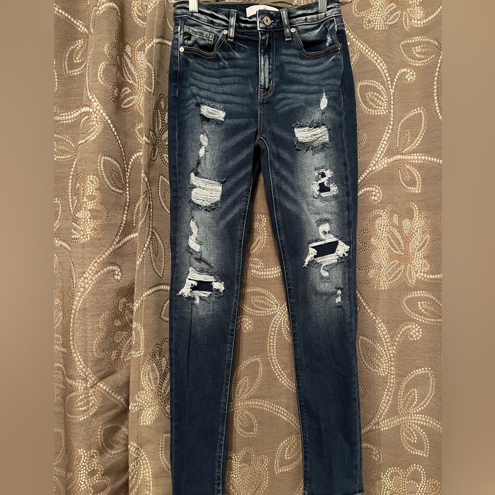 Kancan ripped blue jeans